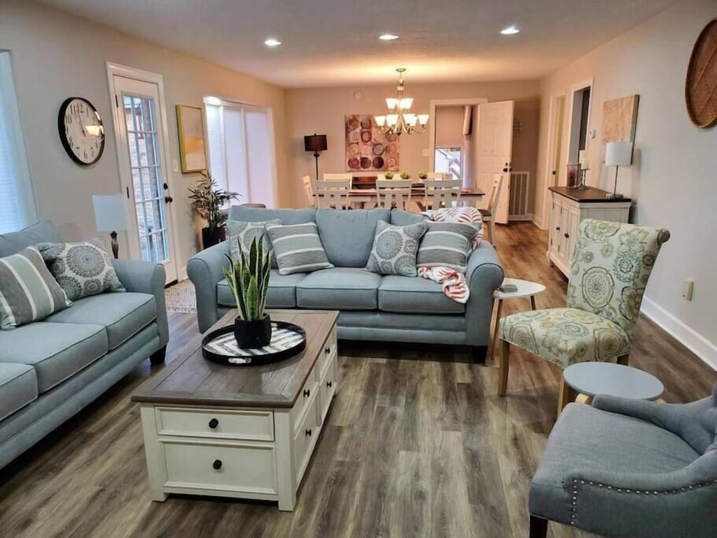 The Residence At Hilltop Acres - Clarksville, Tn Экстерьер фото