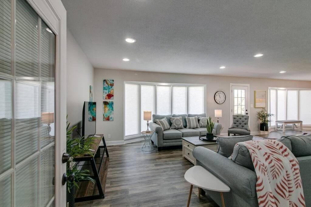The Residence At Hilltop Acres - Clarksville, Tn Экстерьер фото
