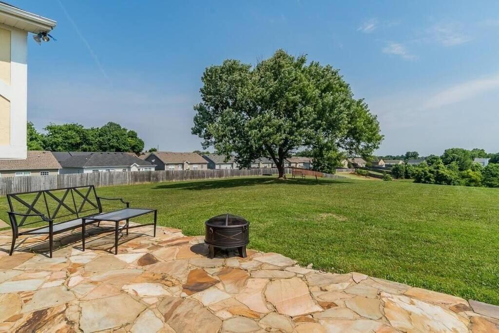 The Residence At Hilltop Acres - Clarksville, Tn Экстерьер фото