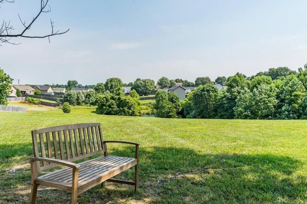 The Residence At Hilltop Acres - Clarksville, Tn Экстерьер фото